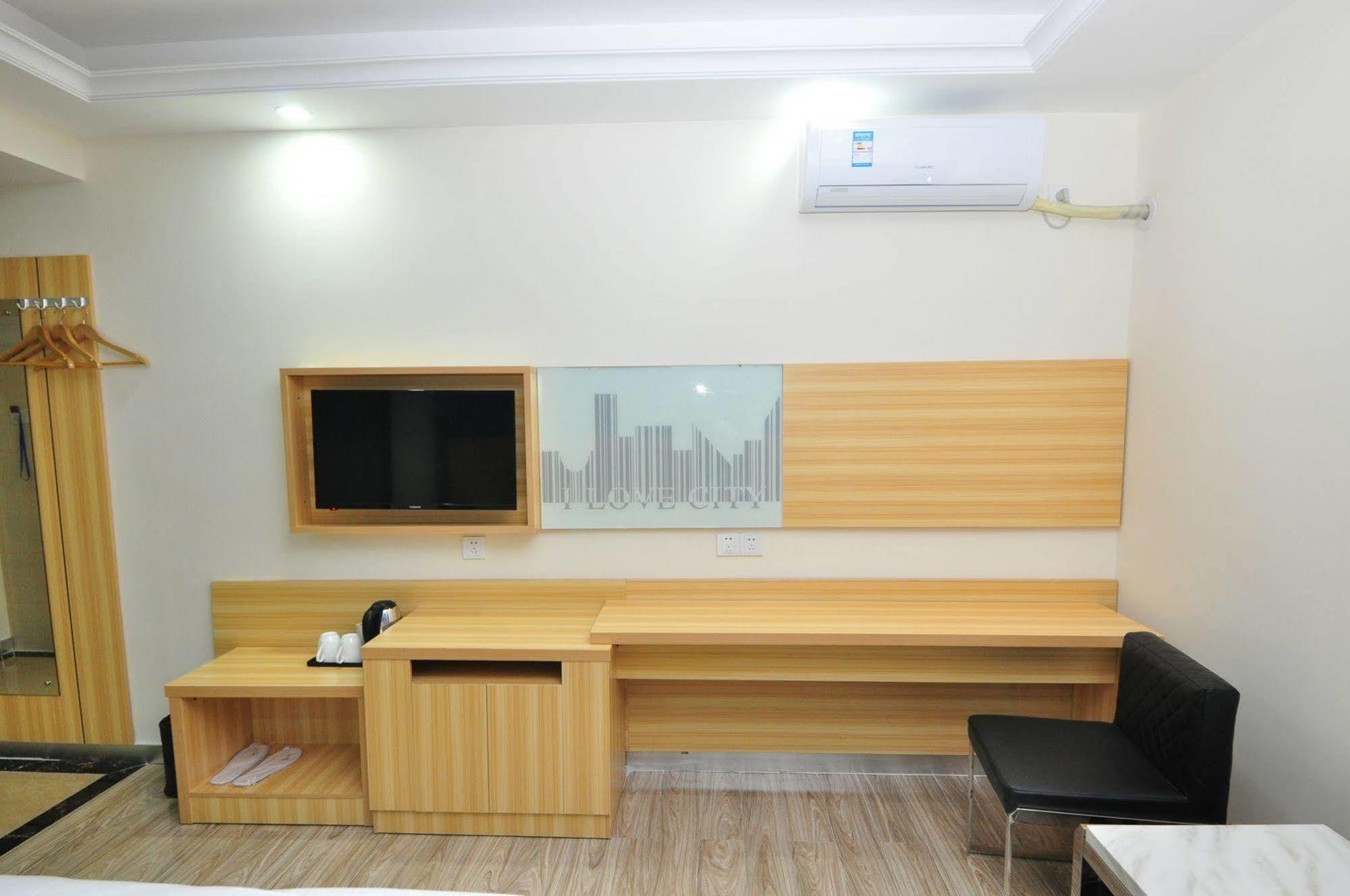 Jiamei Hotel Guangzhou Bagian luar foto