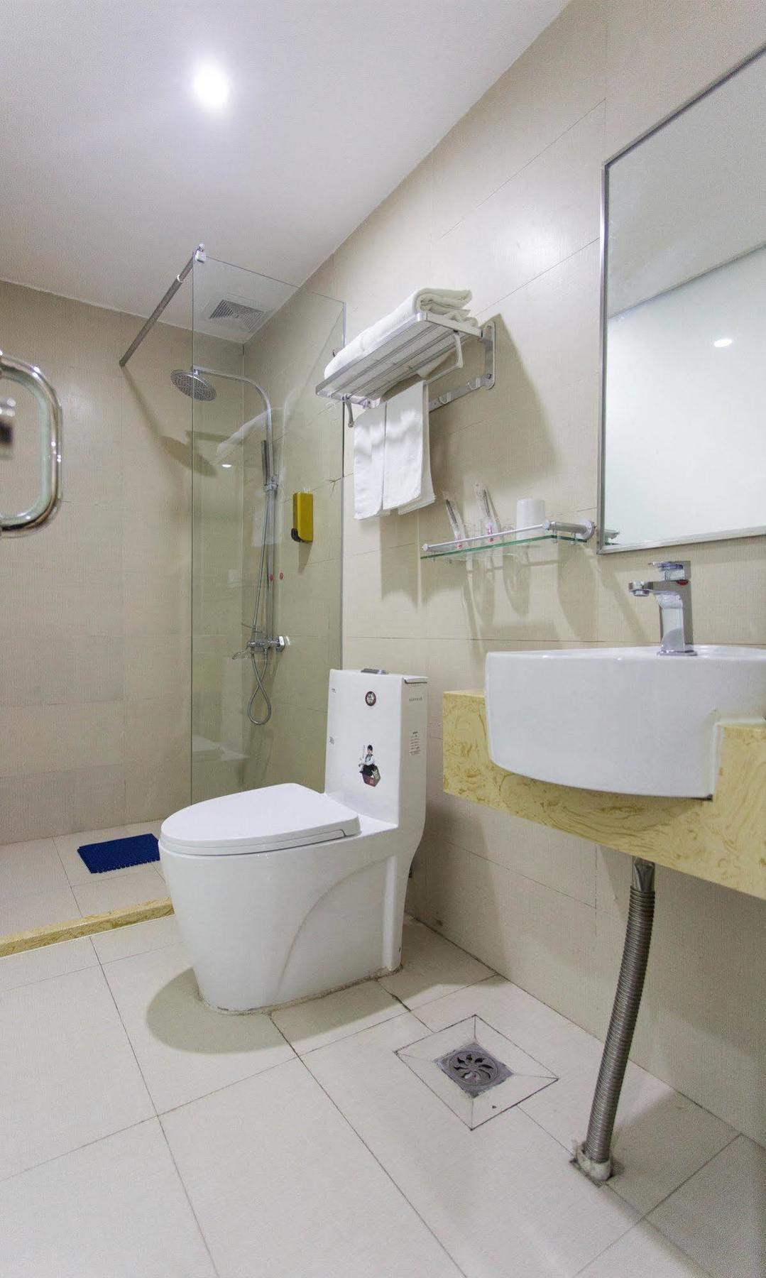 Jiamei Hotel Guangzhou Bagian luar foto
