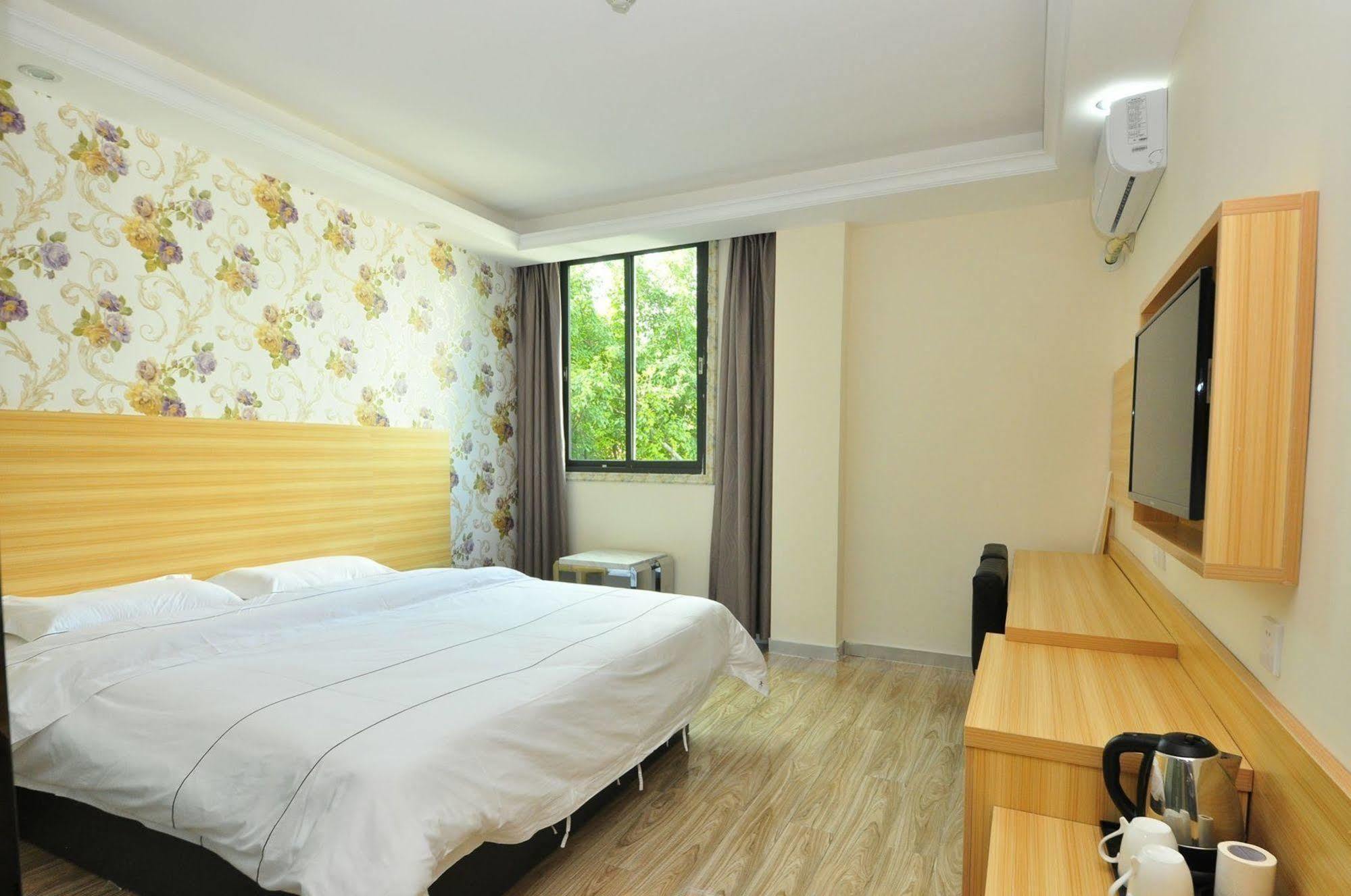 Jiamei Hotel Guangzhou Bagian luar foto