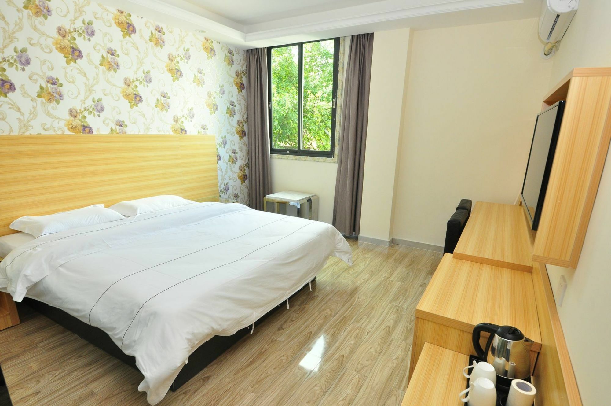 Jiamei Hotel Guangzhou Bagian luar foto